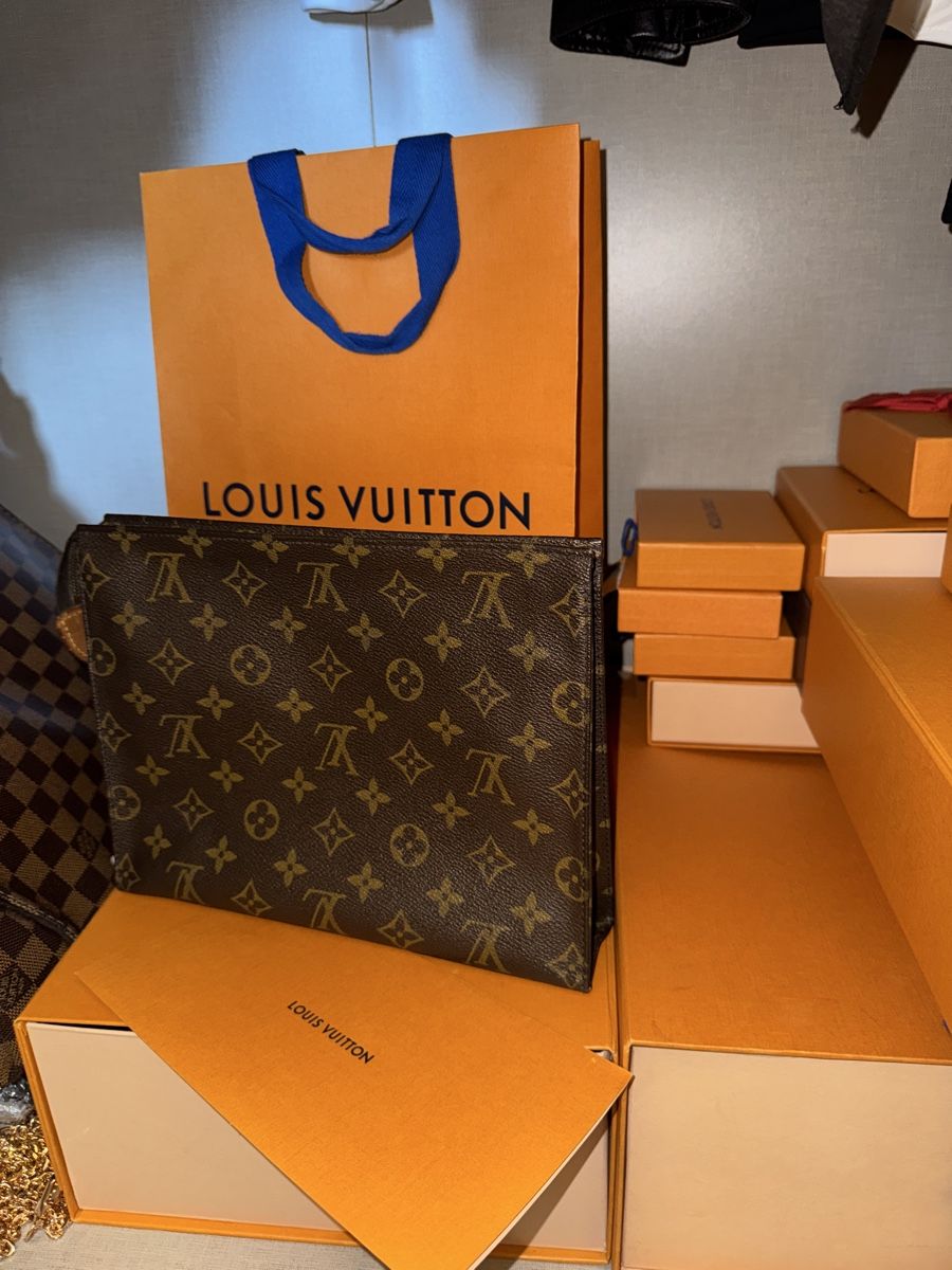 Louis Vuitton Sacs: Louis Vuitton Toiletry Pouch – D'occasion à Widnau par Pukpan_99 1
