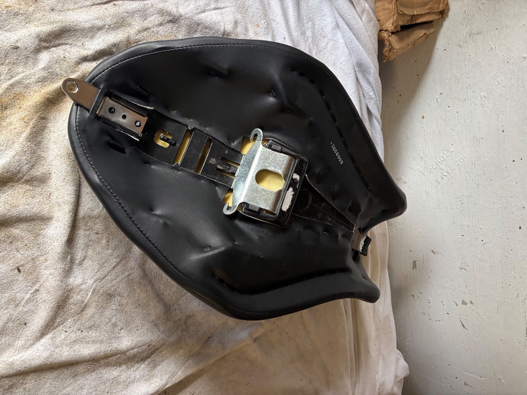 Harley-Davidson Tutti i ricambio per moto: Harley Davidson Sitz/Sattel Sportster – Usato da Schötz venduto da Harley35 4