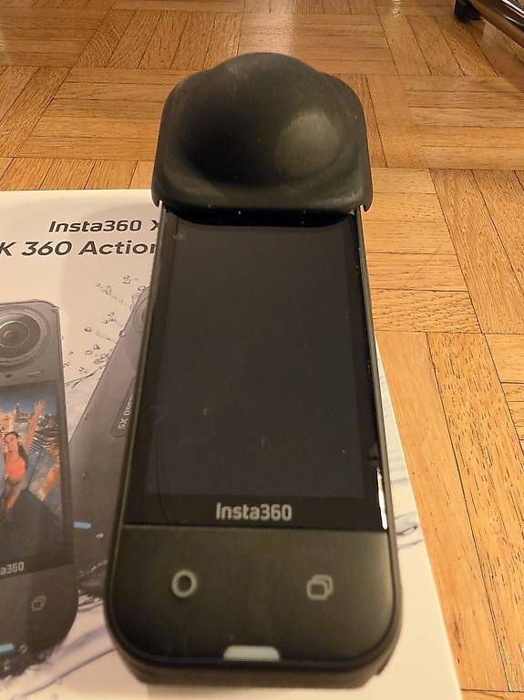 Insta360 Action Cam: Insta360 X5 – Gebraucht aus Zürich von NikoXP 3