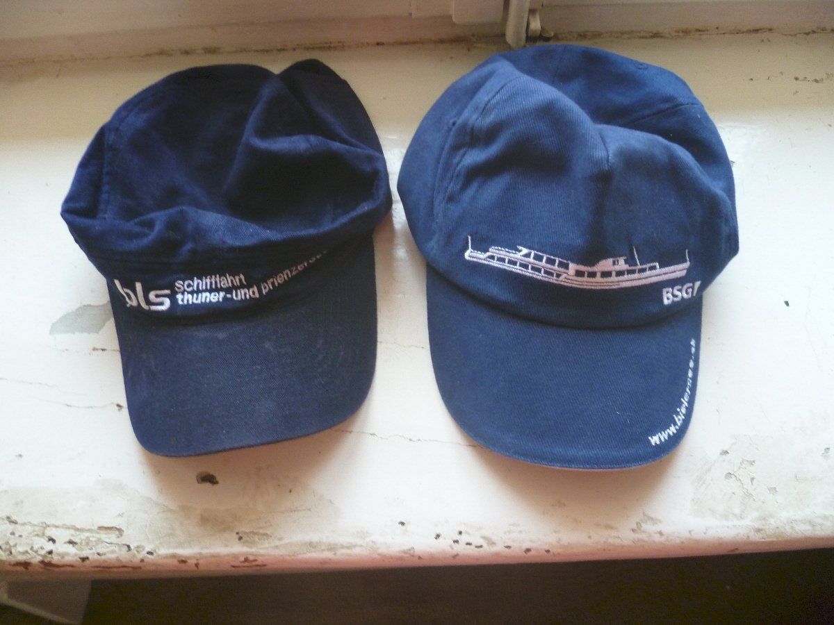 Hüte, Mützen & Caps: 2 casquettes – Neu (gemäss Beschreibung) aus Corcelles-Payerne von mao06