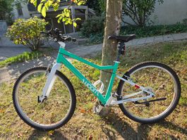 Woom 6 - schönes 26''-Fahrrad für Mädchen