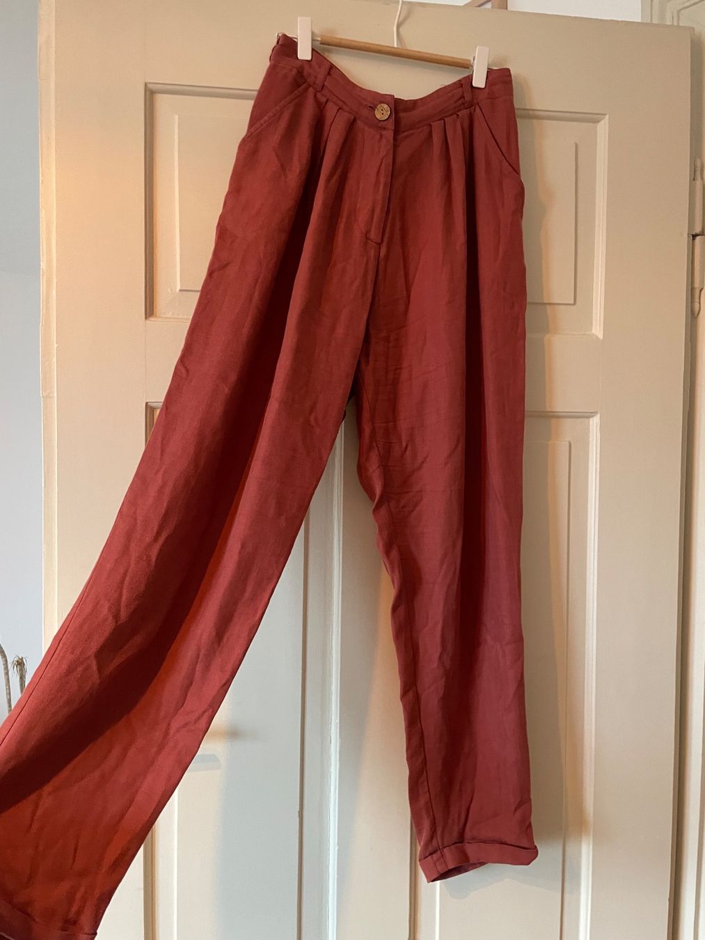 Pantaloni: Hose von KOMANA – Usato da St. Gallen venduto da ann_llt9 1