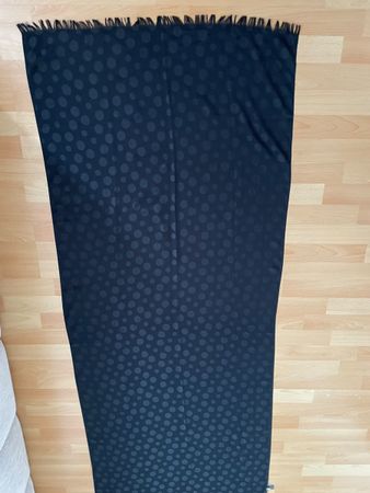 Foulard noir à pois 40% laine 60% viscose 180x60cm bon état
