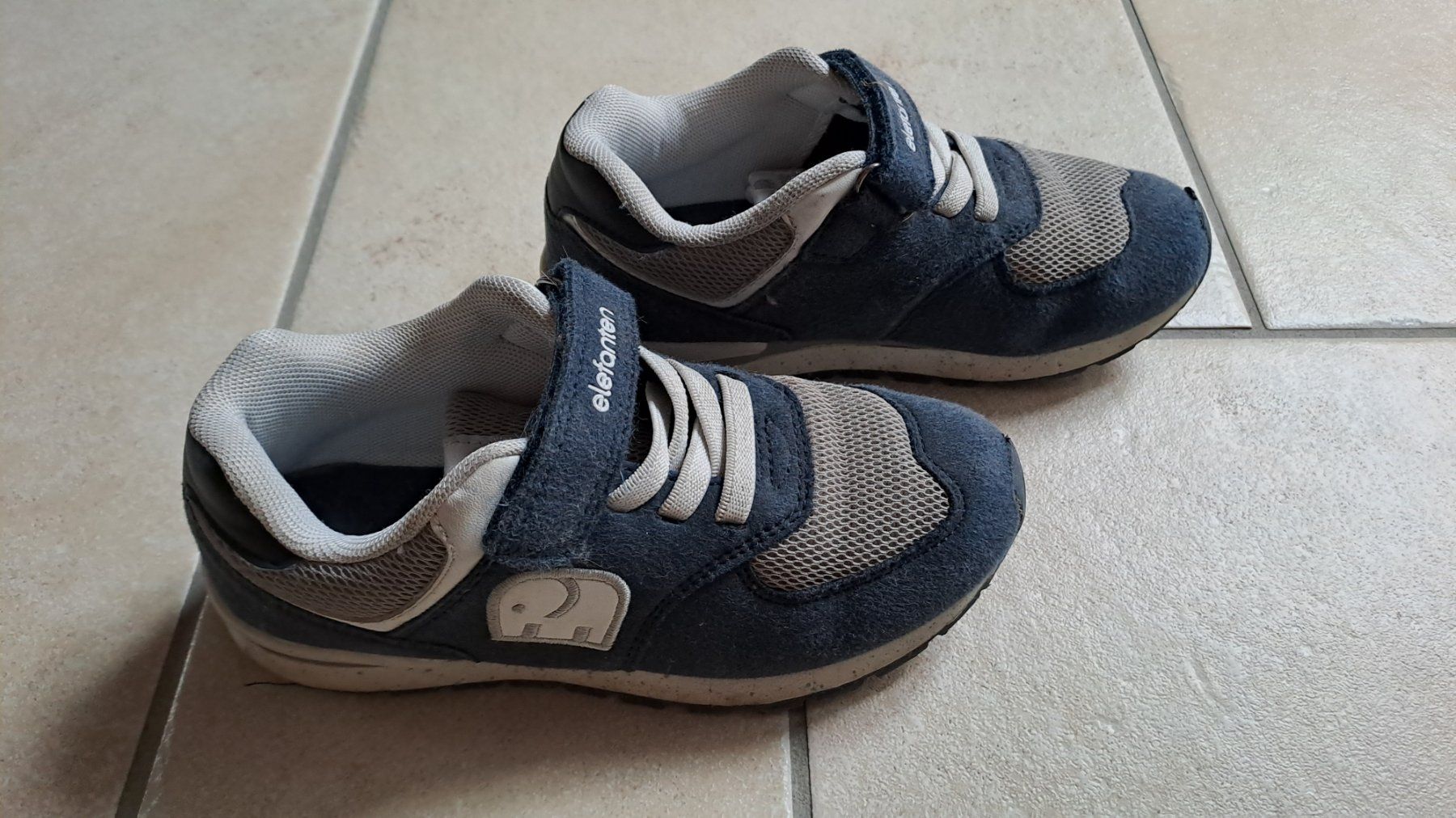 Elefanten Scarpe per ragazzi: Turnschuhe von Elefanten Grösse 30 – Usato da Staufen venduto da mencel