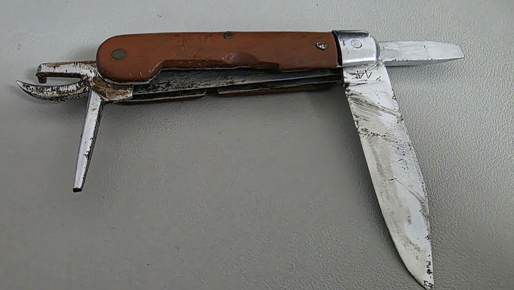 Schweizer Armee Coltelli tascabile: Wenger 44 – Usato da Niederuzwil venduto da 262305 2