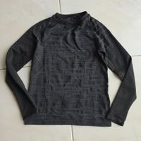 Tolles Seamless Langarm Thermo-Fussballunterziehshirt Gr.141