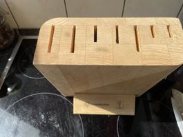 Messerblock Schulte Ufer aus Holz, mit Messern gewachst