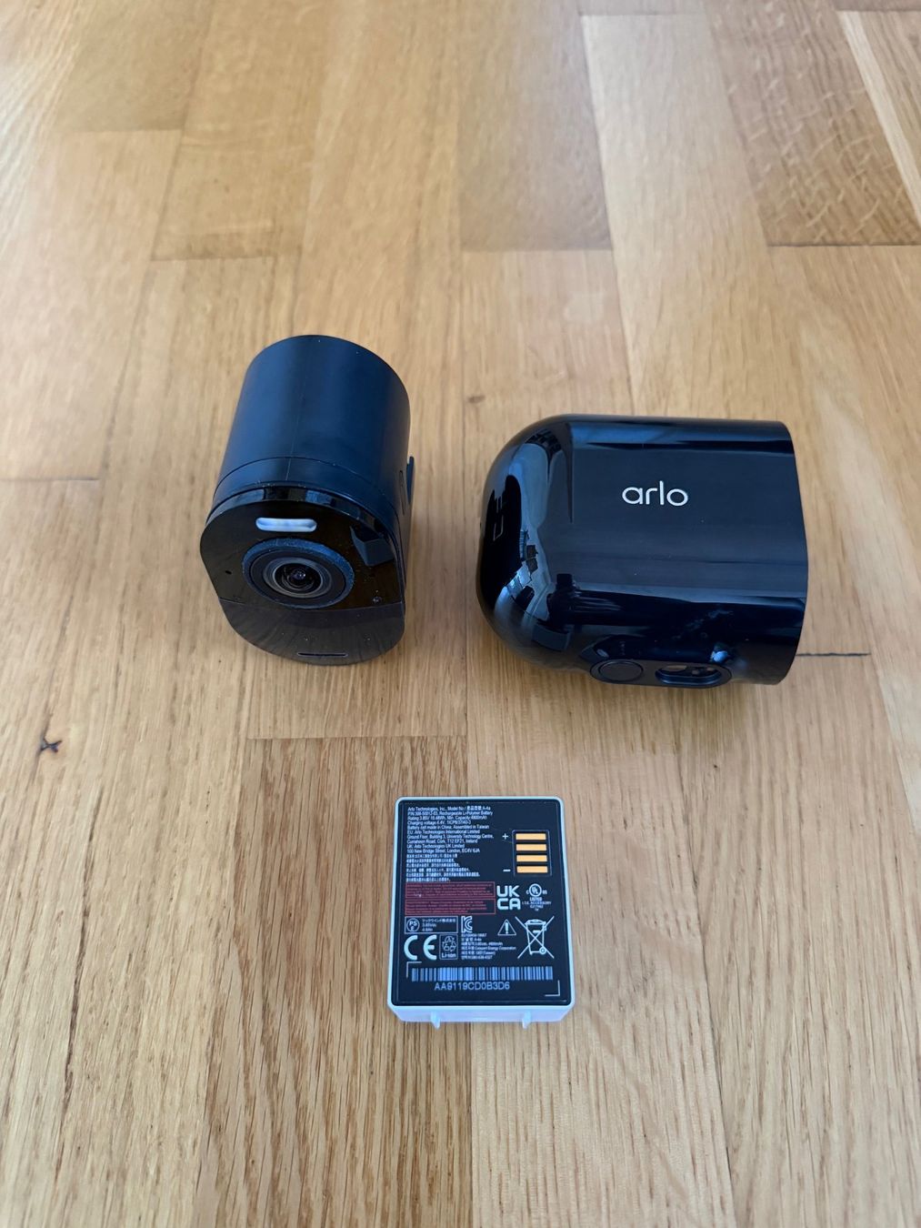 Arlo Webcams: Arlo Ultra 2 / Los 3 – Gebraucht aus Küttigen von Dumisani 2