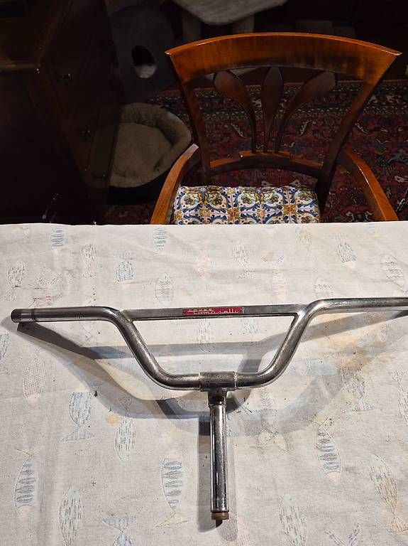 Parti ricambio per ciclomotori: Manubrio Tommaselli Cross – Usato da Riva San Vitale venduto da Marneta
