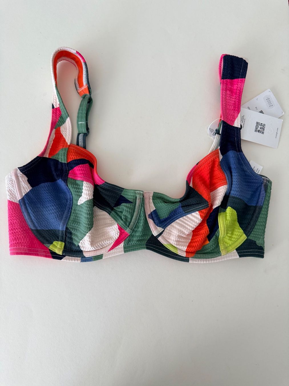 Triumph Maillots de bain & Bikinis: TRIUMPH, Bikini-Top SUMMER EXPRESSION, Grösse 40E, Mehrfarbi – Neuf avec emballage d'origine à Rudolfstetten par gst_g7xl