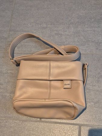 "Zwei" Handtasche in Beige - Ideal für den Frühling!