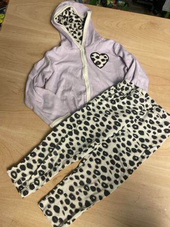 Mädchen Set Kapuzenjacke und Hose lila Gr.86/92Tiermuster 