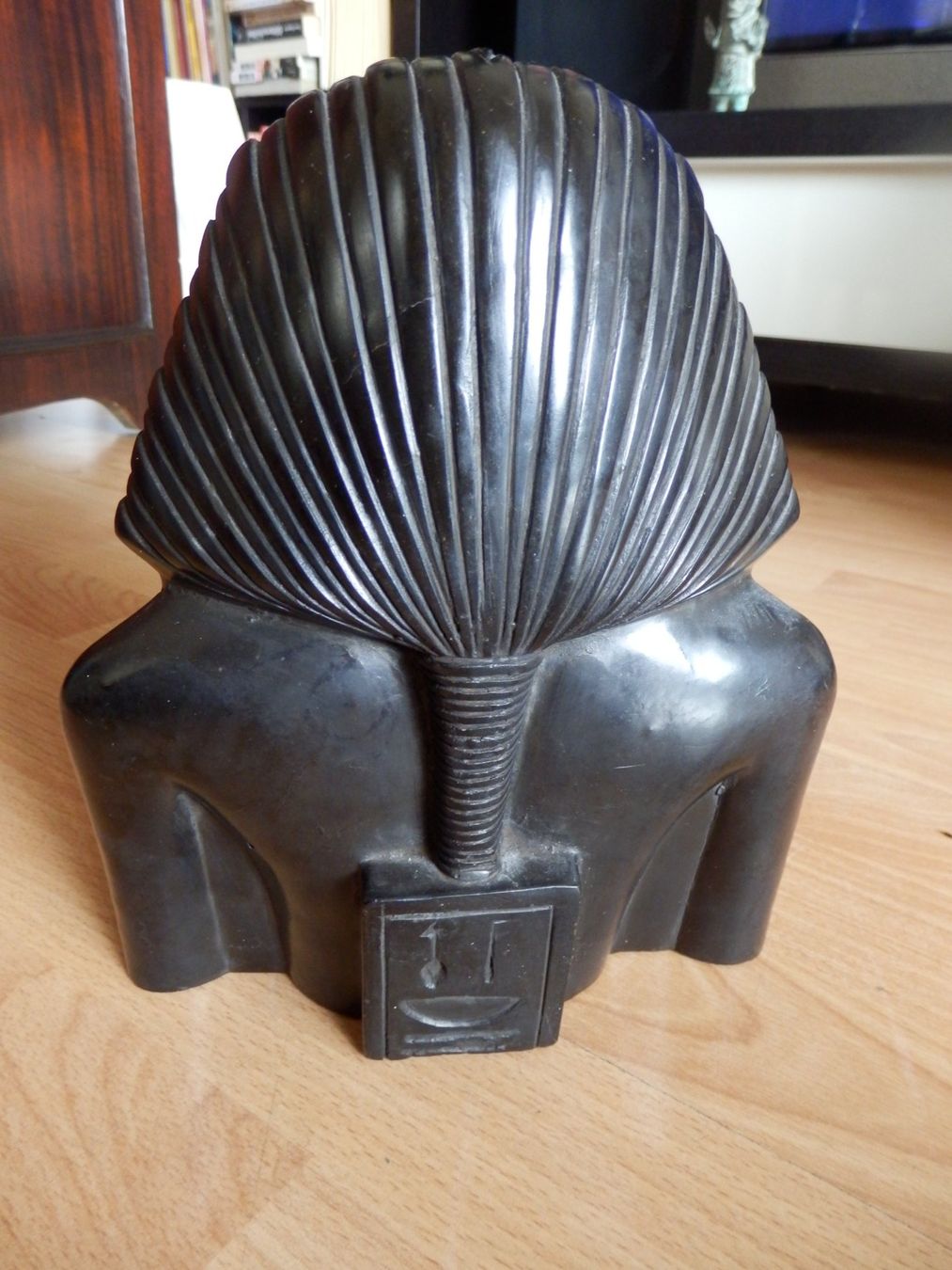 Skulpturen & Statuen: Büste von Tutanchamun...Stein oder Harz...22 cm hoch... – Gebraucht aus Emmenbrücke von Schubi1 1