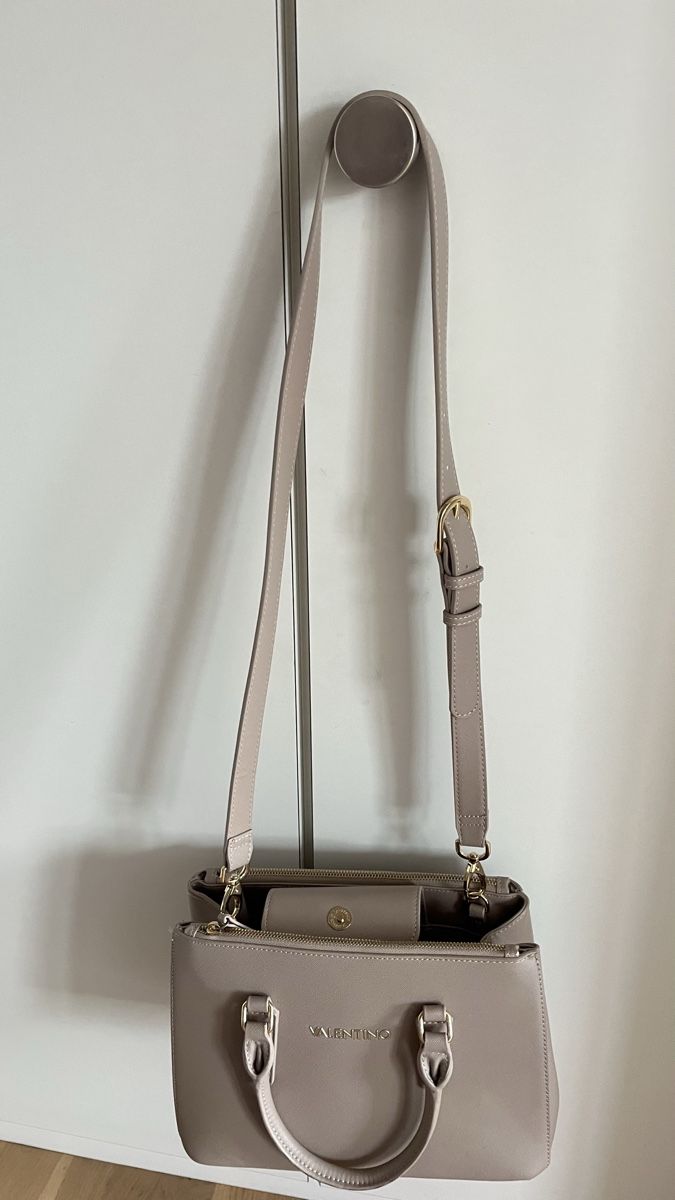 Valentino Borse: Valentino Bag – Nuovo (secondo la descrizione) da Unterägeri venduto da sar_vf25 4