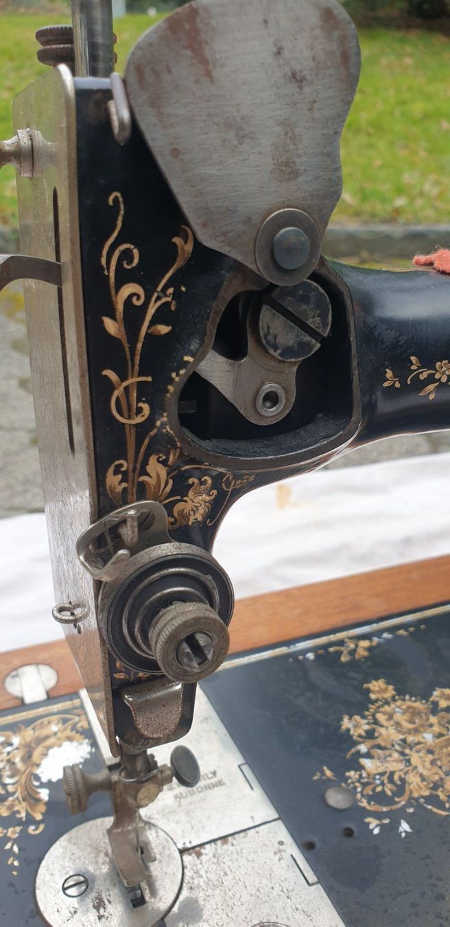 Pfaff Machines à coudre: Ancienne machine PFAFF manuelle – D'occasion à Lausanne par lae_c5zc 3