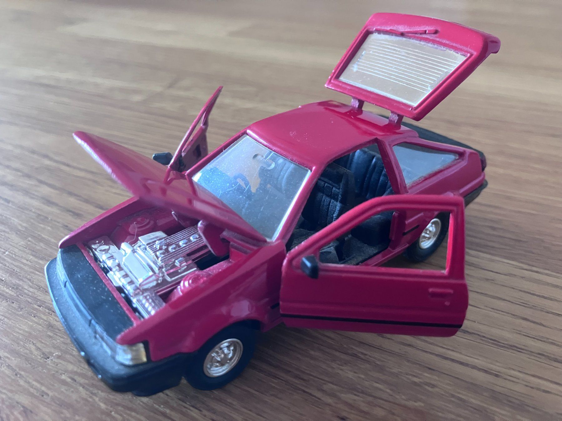 Toyota Modellini d'auto: Toyota Corolla AE 86 – Usato da Altenrhein venduto da Tribun75 6