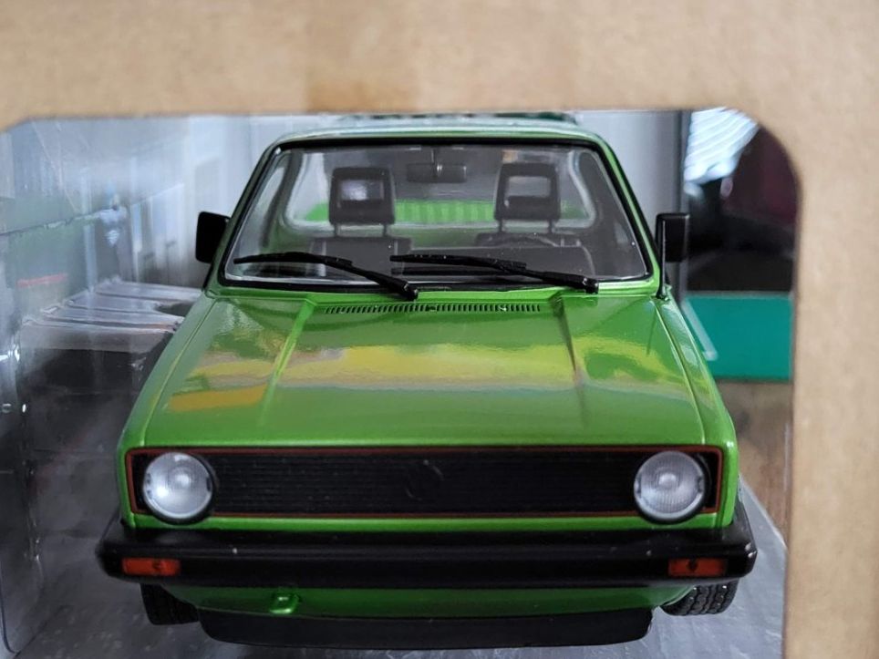 Solido Modellini d'auto: VW Caddy MK1 Custom 1982 1:18 Solido – Usato da Rothrist venduto da Juana5 1