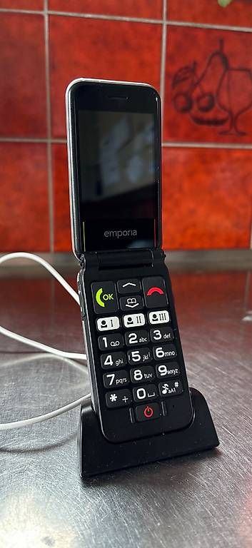 Telefoni cellulari / Smartphones: Senioren-Natel – Usato da Inwil venduto da loe_5yxs 1