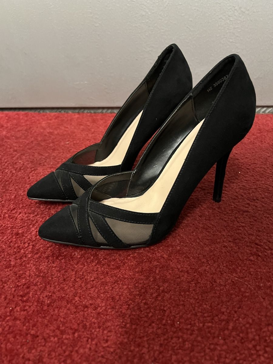 Scarpe da donna: Elegante schwarze Pumps, Grösse 39 – Usato da Zürich venduto da Kos12345