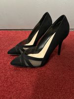Elegante schwarze Pumps, Grösse 39
