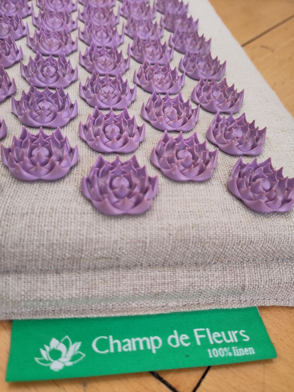 Massagegeräte: Tapis de massage Champ de fleurs et coussin – Neu (gemäss Beschreibung) aus Le Locle von cor_l7nw 2