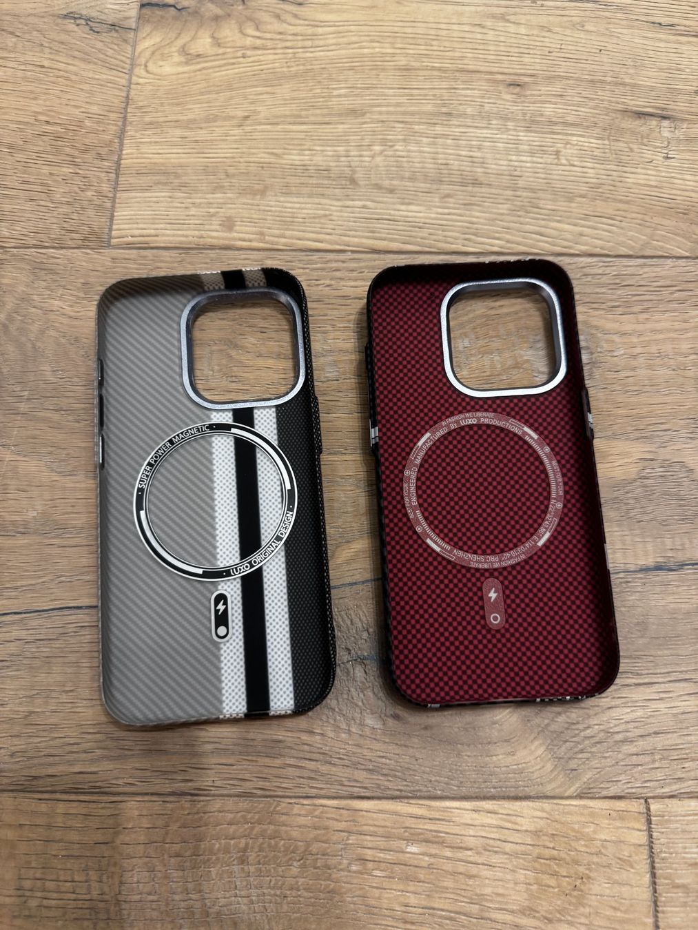 Apple Cover & Protezioni schermo: 2 Cover für Iphone 15 Pro – Nuovo (secondo la descrizione) da Wangen SZ venduto da Rol_20 1