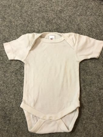 Süsser Baby Body weiss Gr. 62 kurzarm