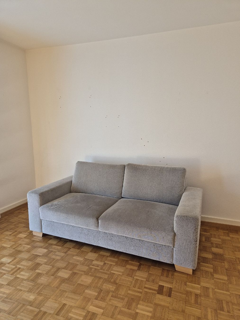 Ikea Sofas: Canapé 3 places gris/blanc – Gebraucht aus Lausanne von oke_8bdr