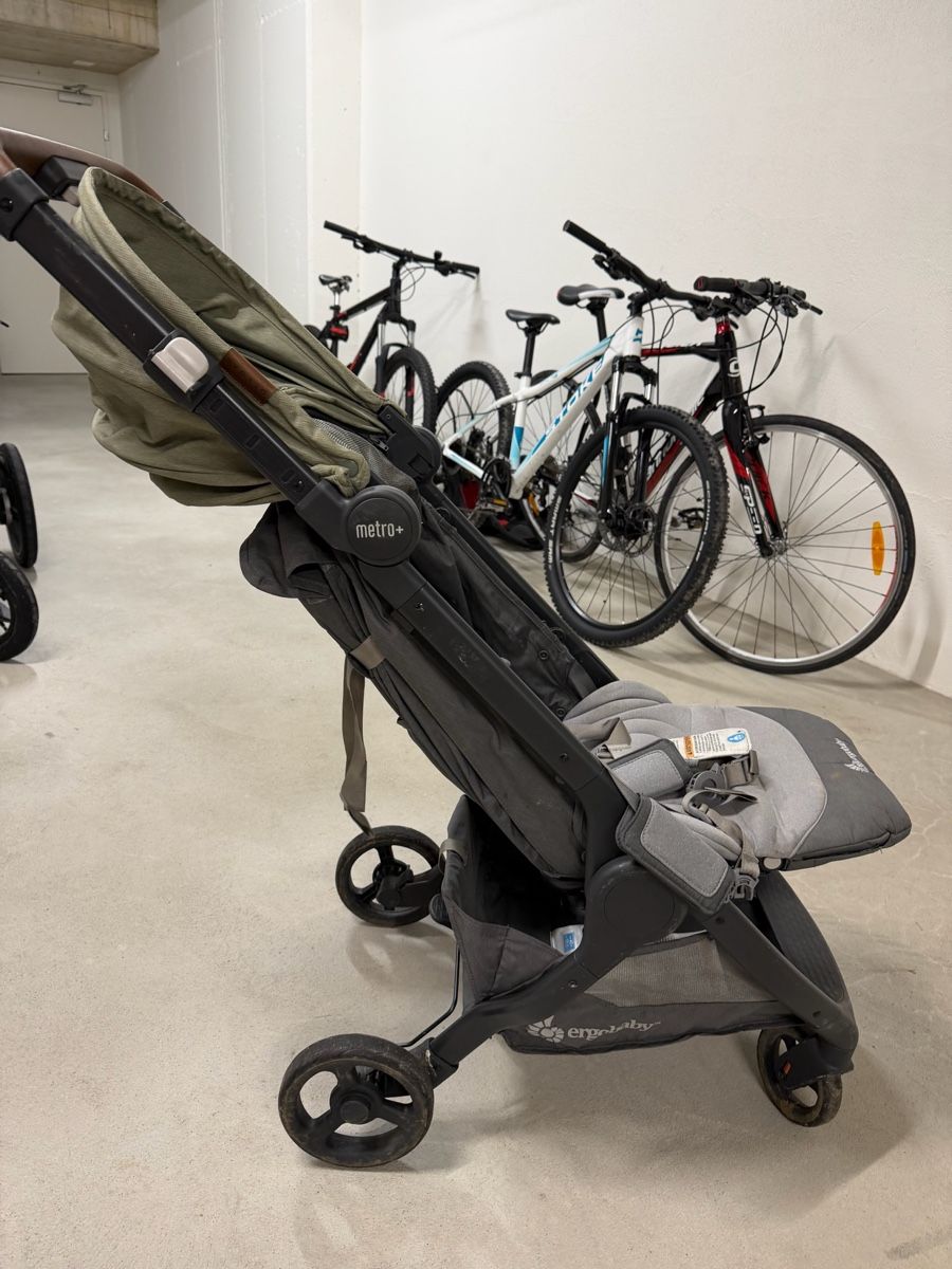 Ergo Baby Kinderwagen: Ergobaby Metro+ Deluxe – Gebraucht aus Langnau am Albis von busycoder 2
