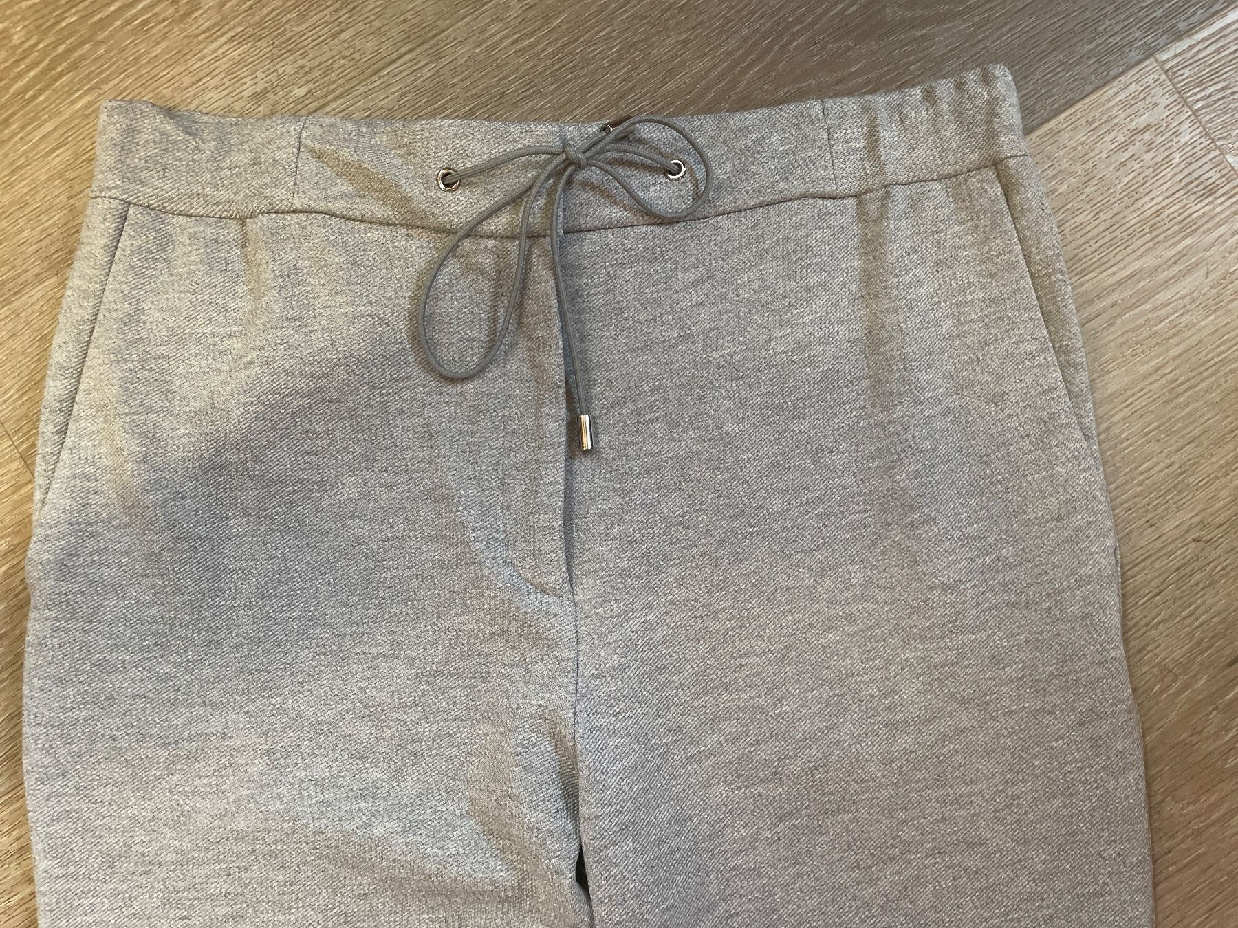 Hugo Boss Pantaloni: Hugo Boss, Damen Freizeithosen, hellgrau, Gr. 36, neu – Usato da Baar venduto da koala9 2