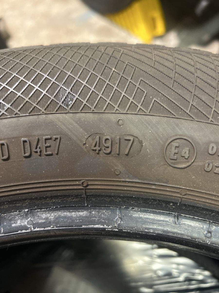 Continental Pneumatici & Ruote complete: 2 Reifen  – Usato da Wil SG venduto da S.Alther 4
