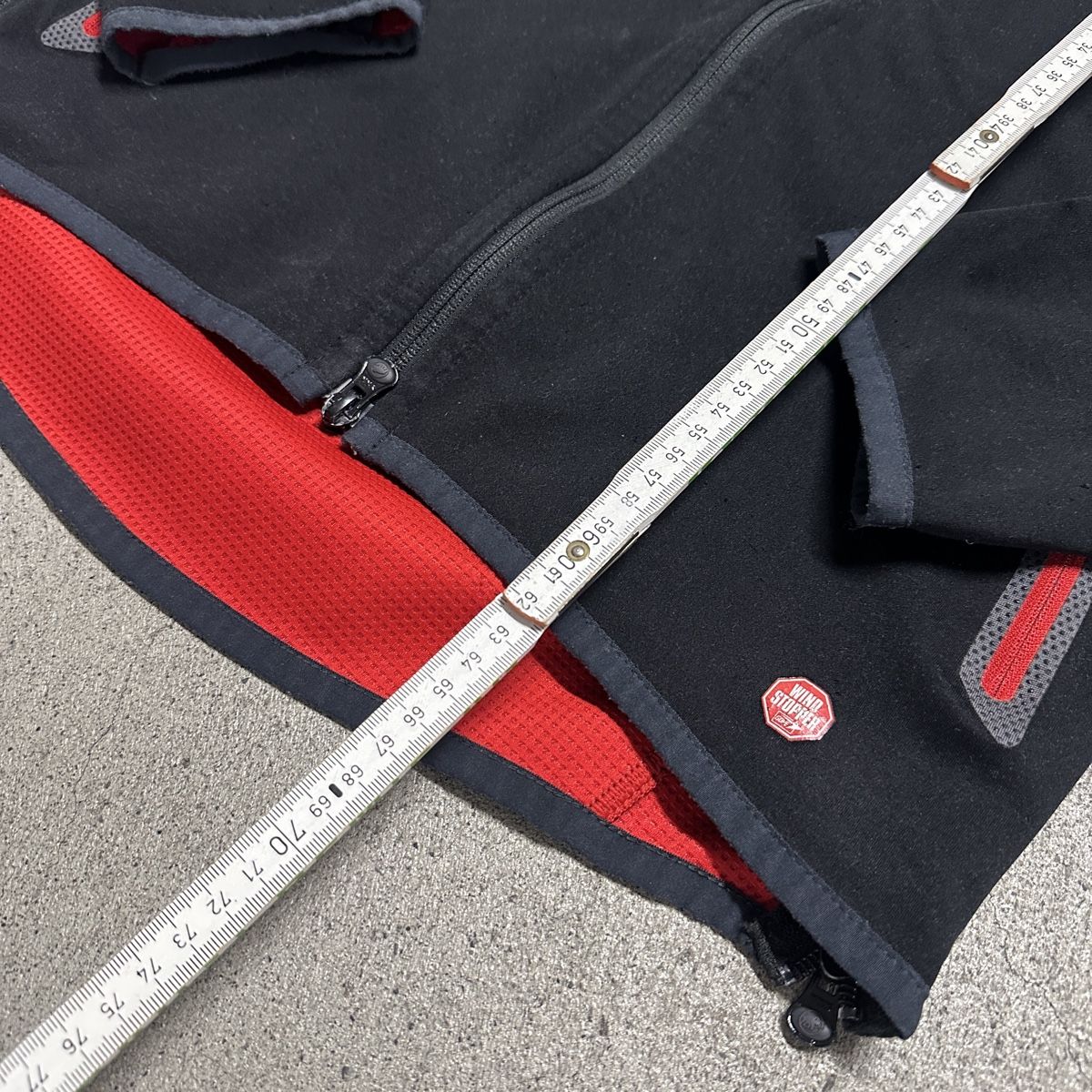 Mammut Giacche: Mammut Softshell Jacke mit Kapuze schwarz – Usato da Allschwil venduto da adr_nh68 1