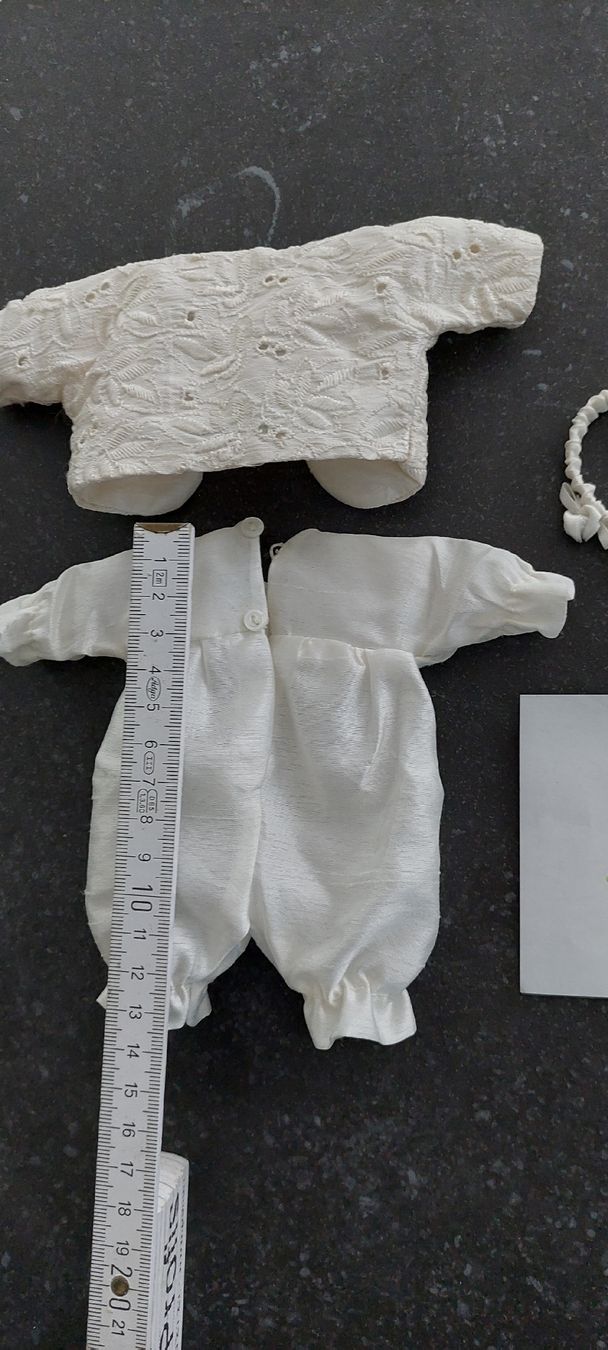 Bambole: Puppenkleidli ungebraucht – Nuovo (secondo la descrizione) da Muri AG venduto da nindo1 3