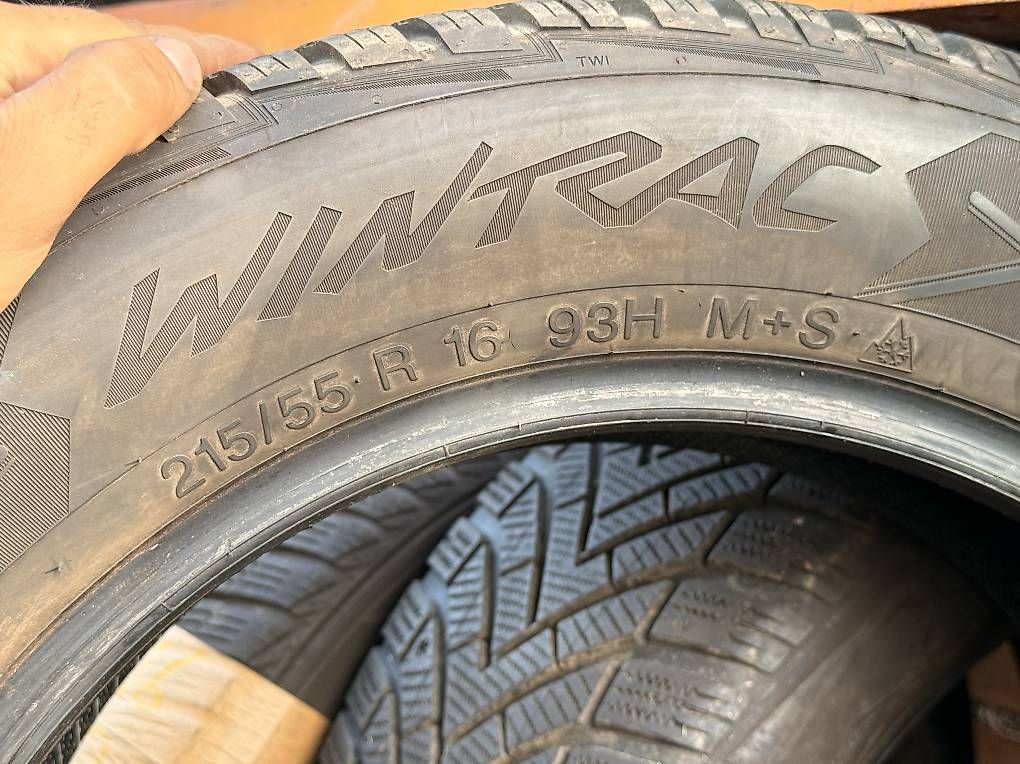 Pneumatici & Ruote complete: 4 Winterreifen 215/ 55 / 16   – Usato da Udligenswil venduto da Sch2s 2