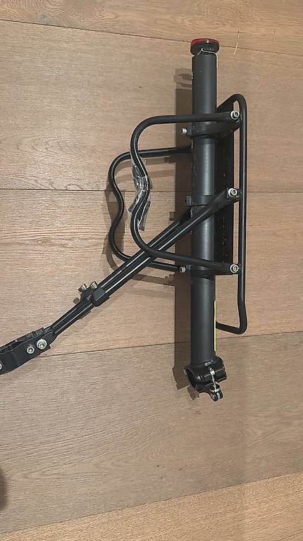 Pezzi di ricambio: Velo Gepäckträger  – Usato da Gattikon venduto da lin_t99w 1