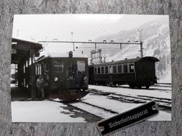 FO Triebwagen Nr. 42 und RhB Personenwagen - Foto