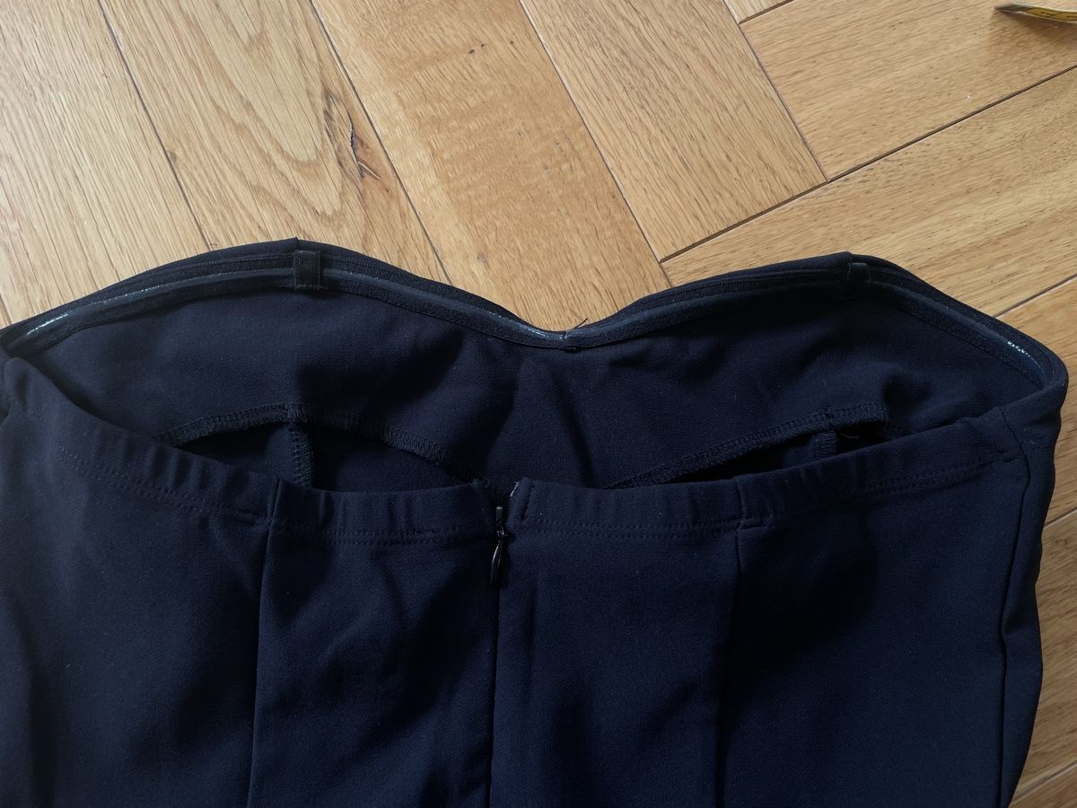 Vestiti: Schwarzes Bandeaukleid mit Schösschen Gr. M – Usato da Zürich venduto da katidust 3