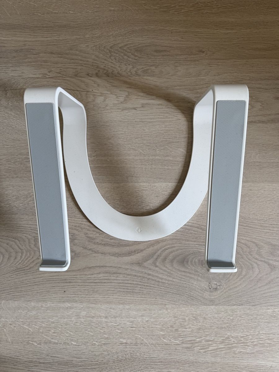 Racks & Cavalletti: Support Laptop Curve  – Usato da La Neuveville venduto da sim_5lpj 2
