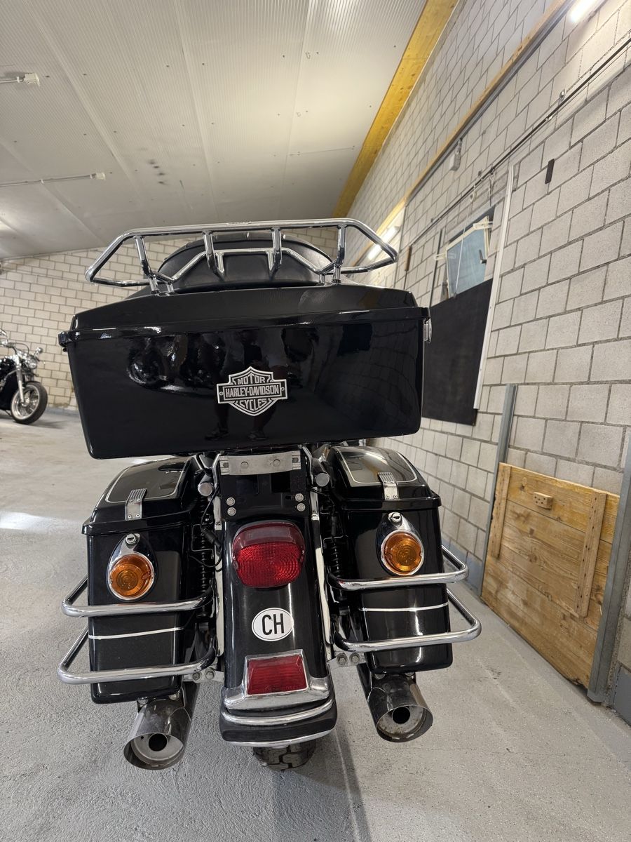 Harley-Davidson Touring: Harley Davidson – Défectueux à Martigny par Shaqiri.artan 3