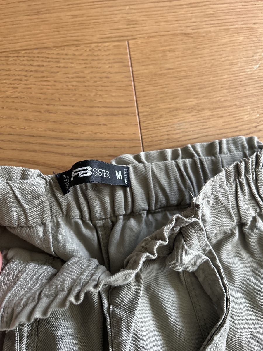 Pantaloni: Shorts New Yorker Gr. M – Usato da Fraubrunnen venduto da alne777 1