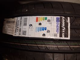 Reifen / Neu 265/45R21 / 2 Stück