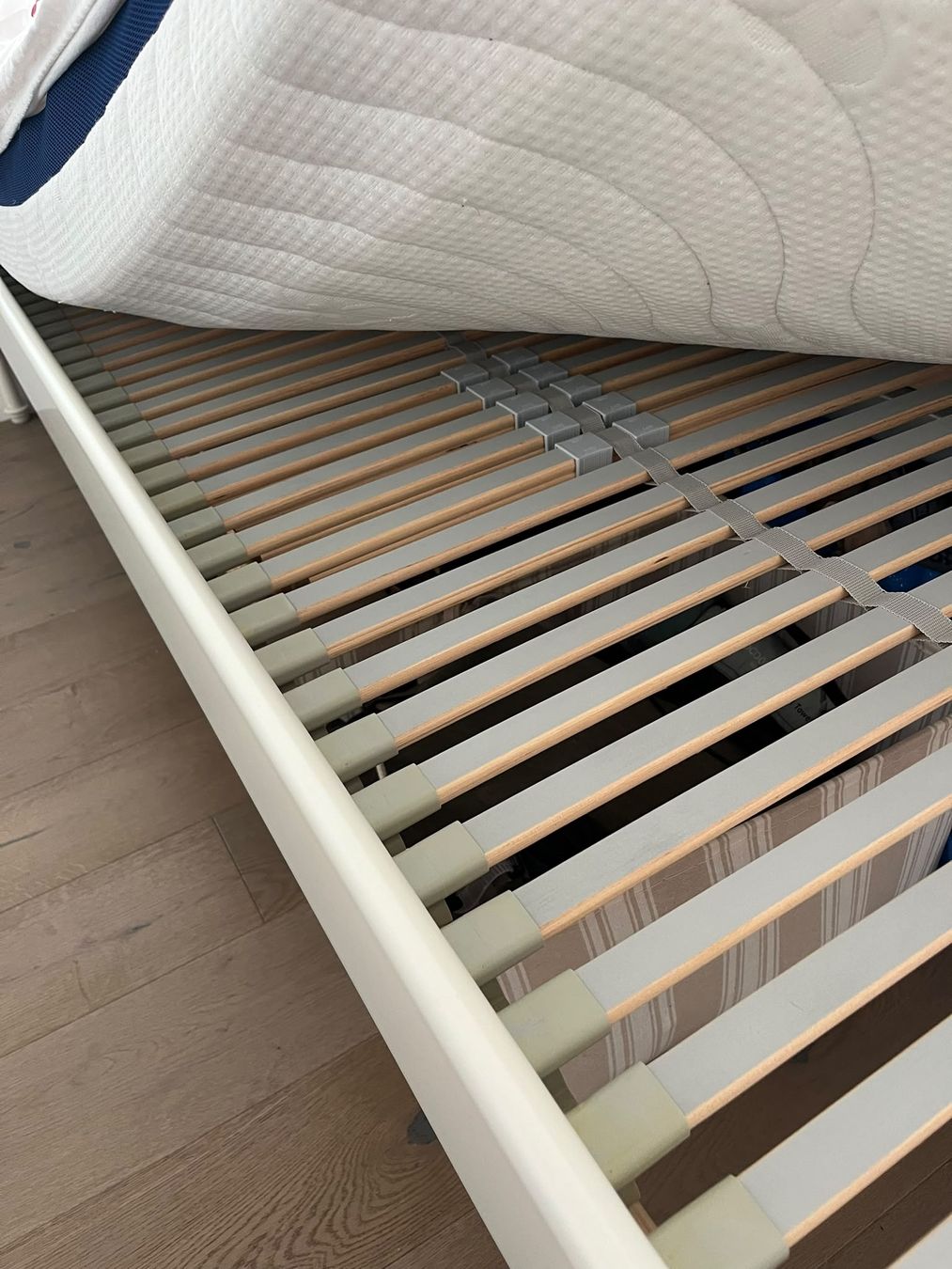 Ikea Betten: Bettgestell weiss IKEA – Gebraucht aus Uster von Ek198 3