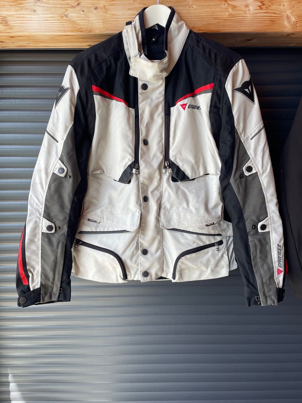 Dainese Lotti di vestiti: Mottorradbekleidung – Usato da Reichenbach i. K. venduto da charlie0110