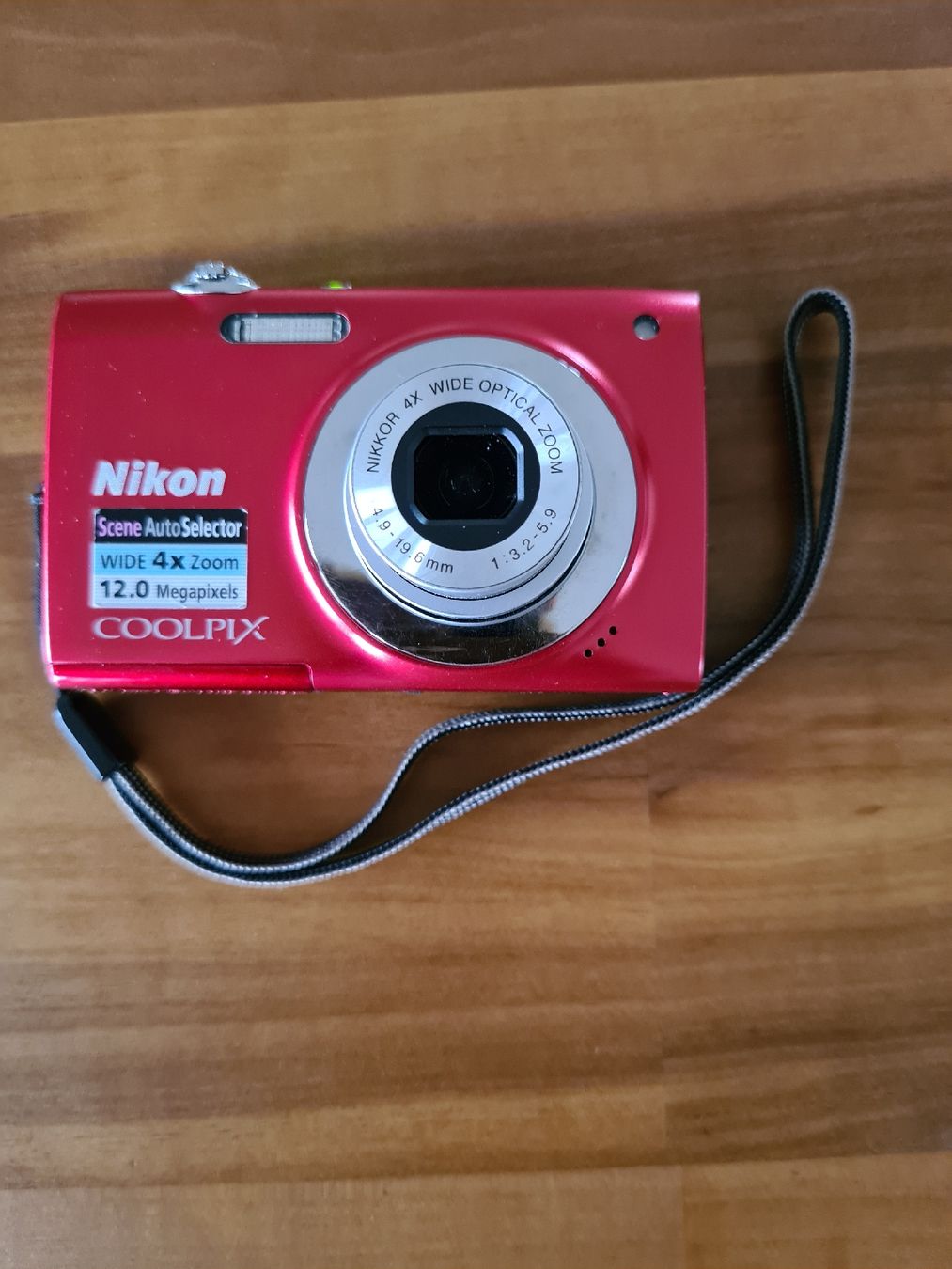 Nikon Appareil photo: Nikon Coolpix S2500 Digitalkamera – D'occasion à Zürich par alice007