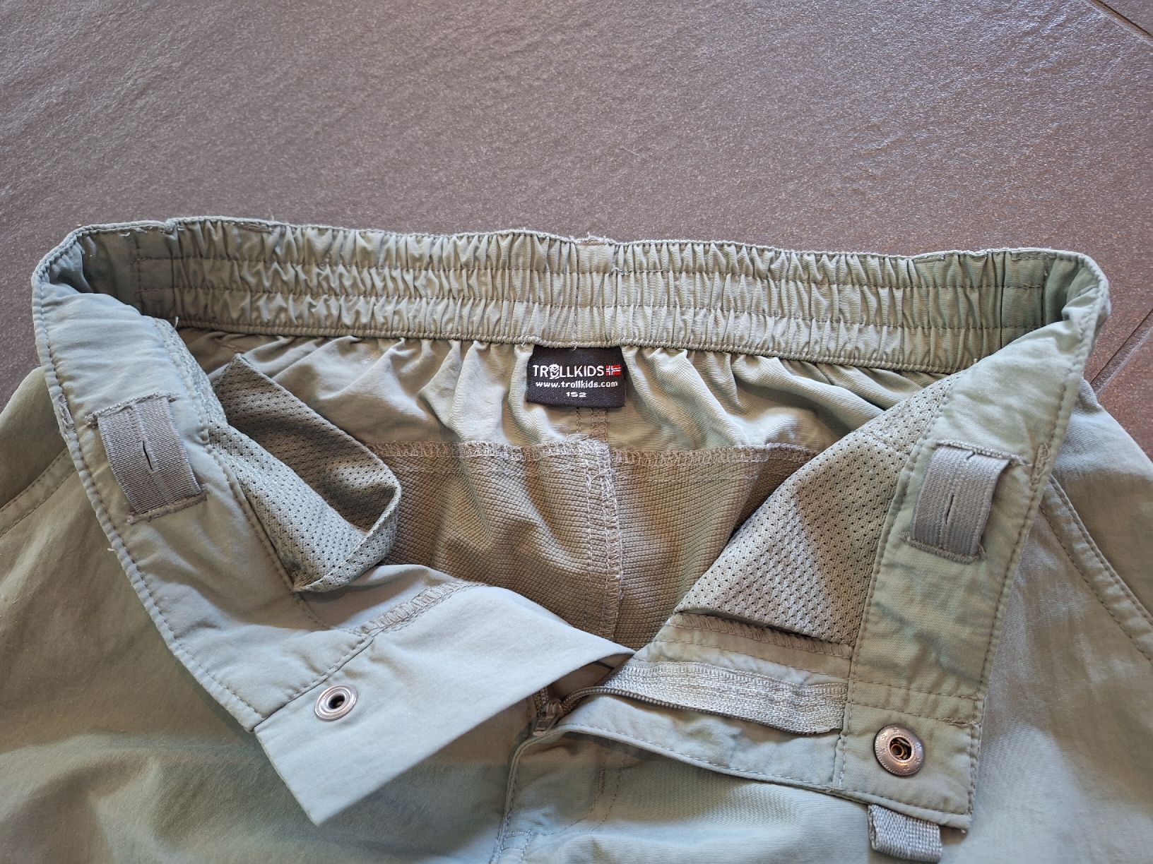 Trollkids Pantaloni: Trollkids Wanderhose Zip-off Gr. 152 – Usato da Brittnau venduto da Norge77 2