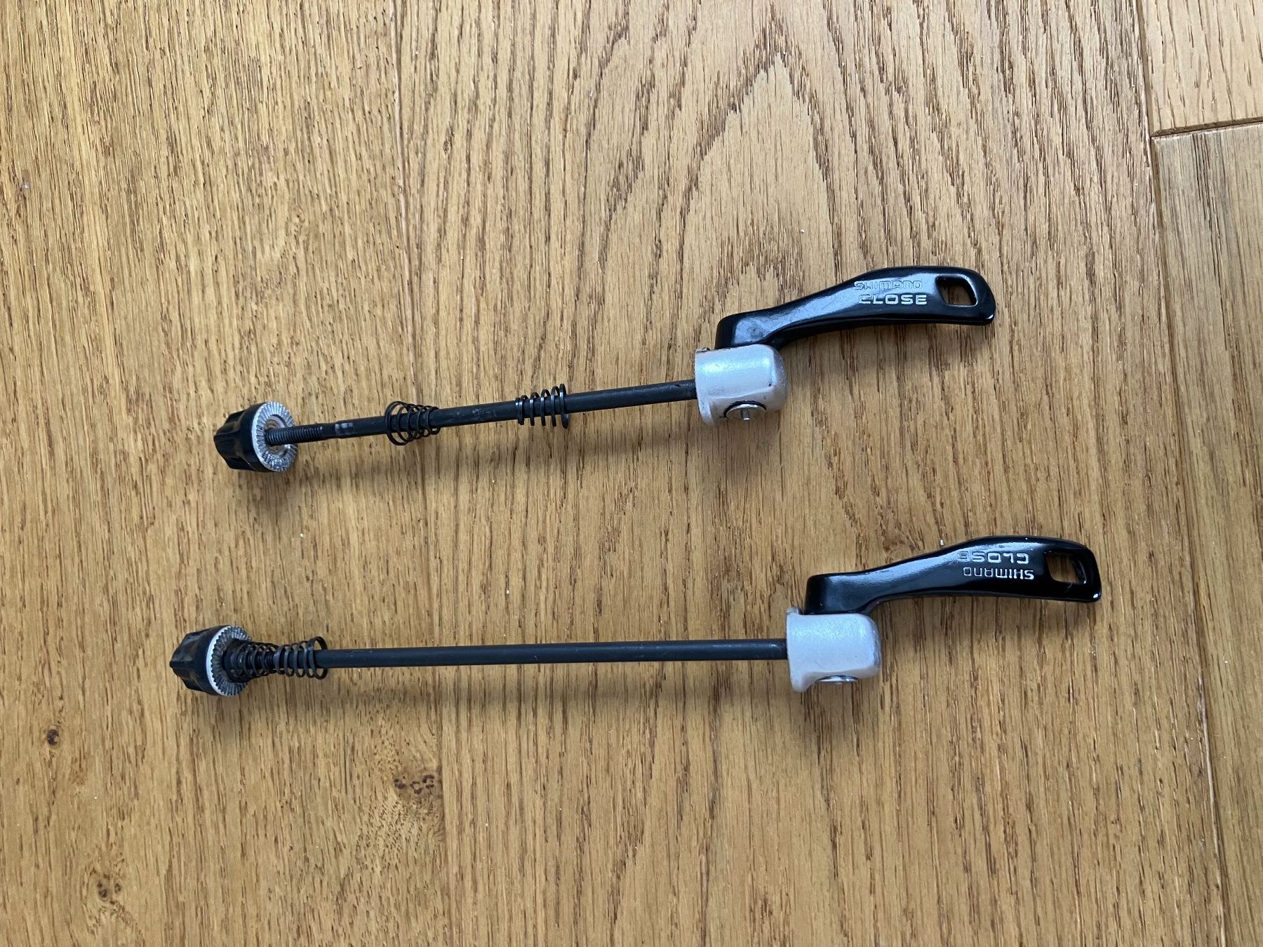 Pezzi di ricambio: Shimano Schnellspanner – Usato da Obermumpf venduto da Estrela67