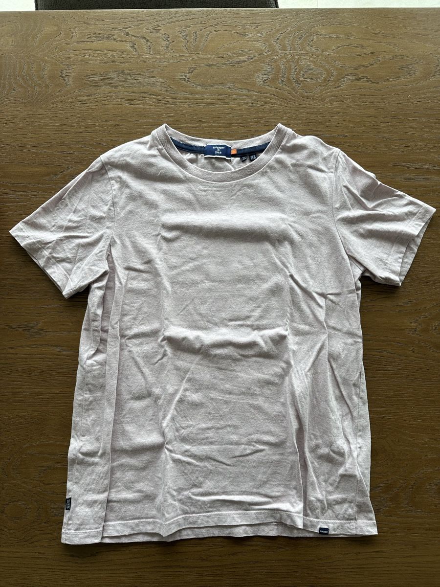 Superdry T-shirt: drei t-shirts von superdry – Usato da Sarmenstorf venduto da Nila78 5