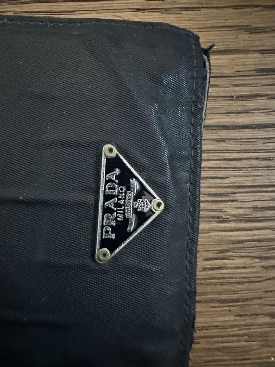 Prada Portafogli: Prada Wallet Defective – Difettoso da Dielsdorf venduto da kuz_5sl8 5