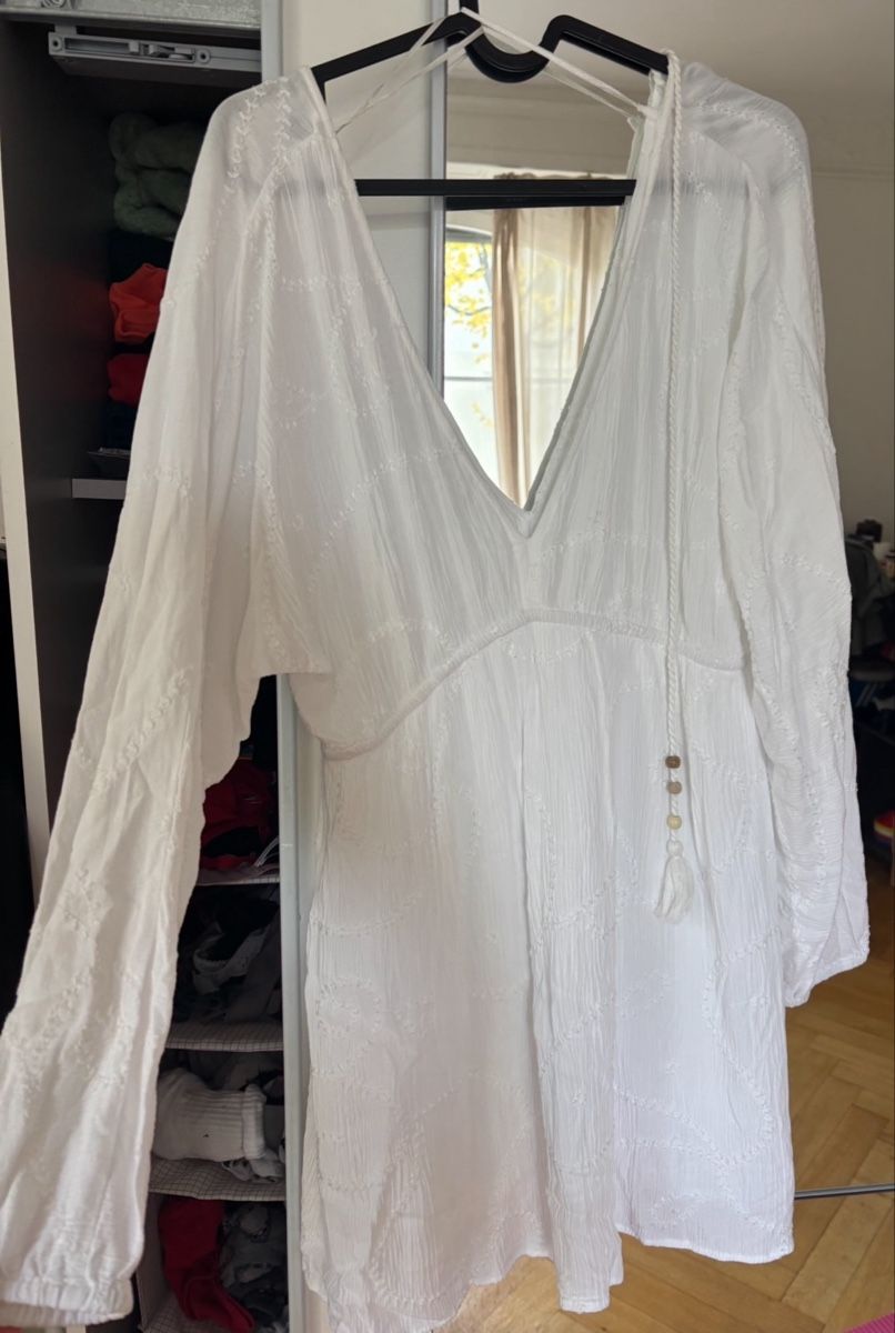 Pull&Bear Vestiti: Robe d'été blanche Pull&Bear style bohème chic – Nuovo (secondo la descrizione) da Vevey venduto da lau_c6mw 1