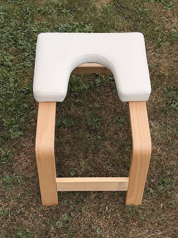 Hometrainer: FeetUp Trainer  Original Yoga-Kopfstandhocker – Usato da Zumikon venduto da Fahrgaestin